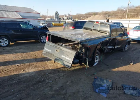 2003 Dodge Dakota Sport z USA, uszkodzony, nr VIN 1D7HL32N13S184139